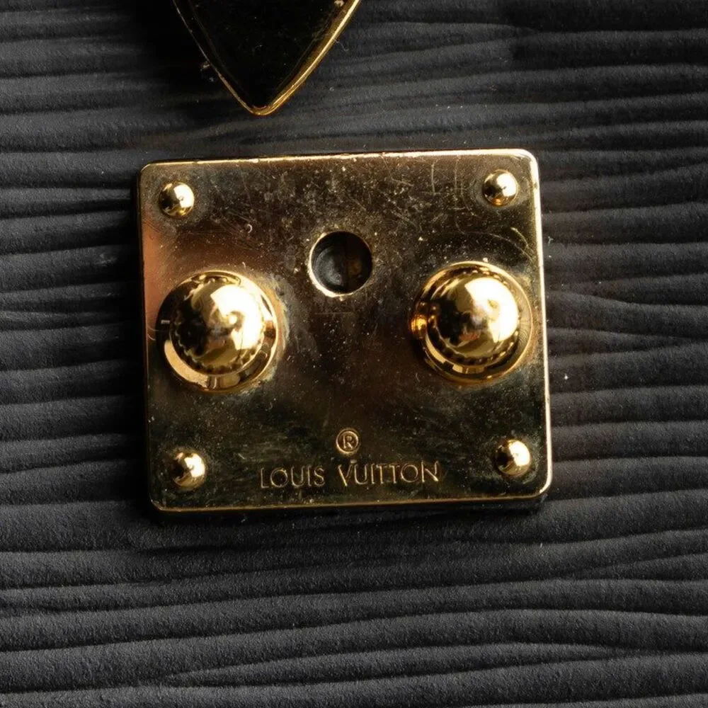 Louis Vuitton Trunk Vertical Chain Shoulder Bag